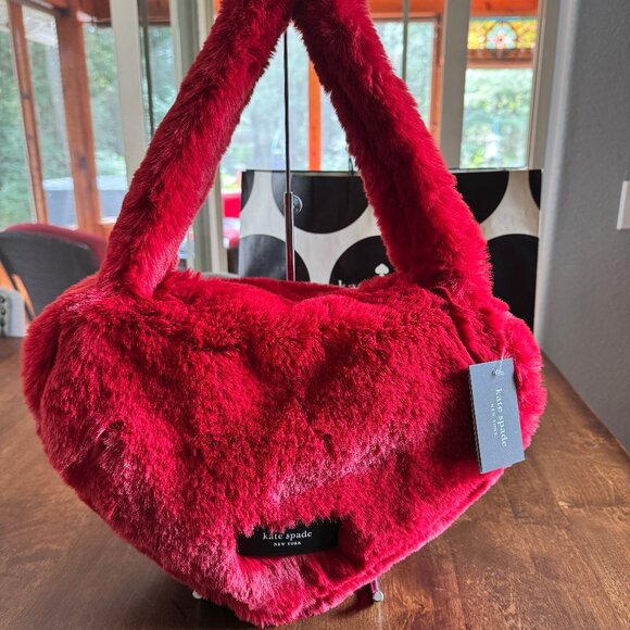 NEW Kate Spade Luver Huge Soft Faux Fur Heart KJ902 Cherry Rouge Shoulder Tote - Picture 1 of 6